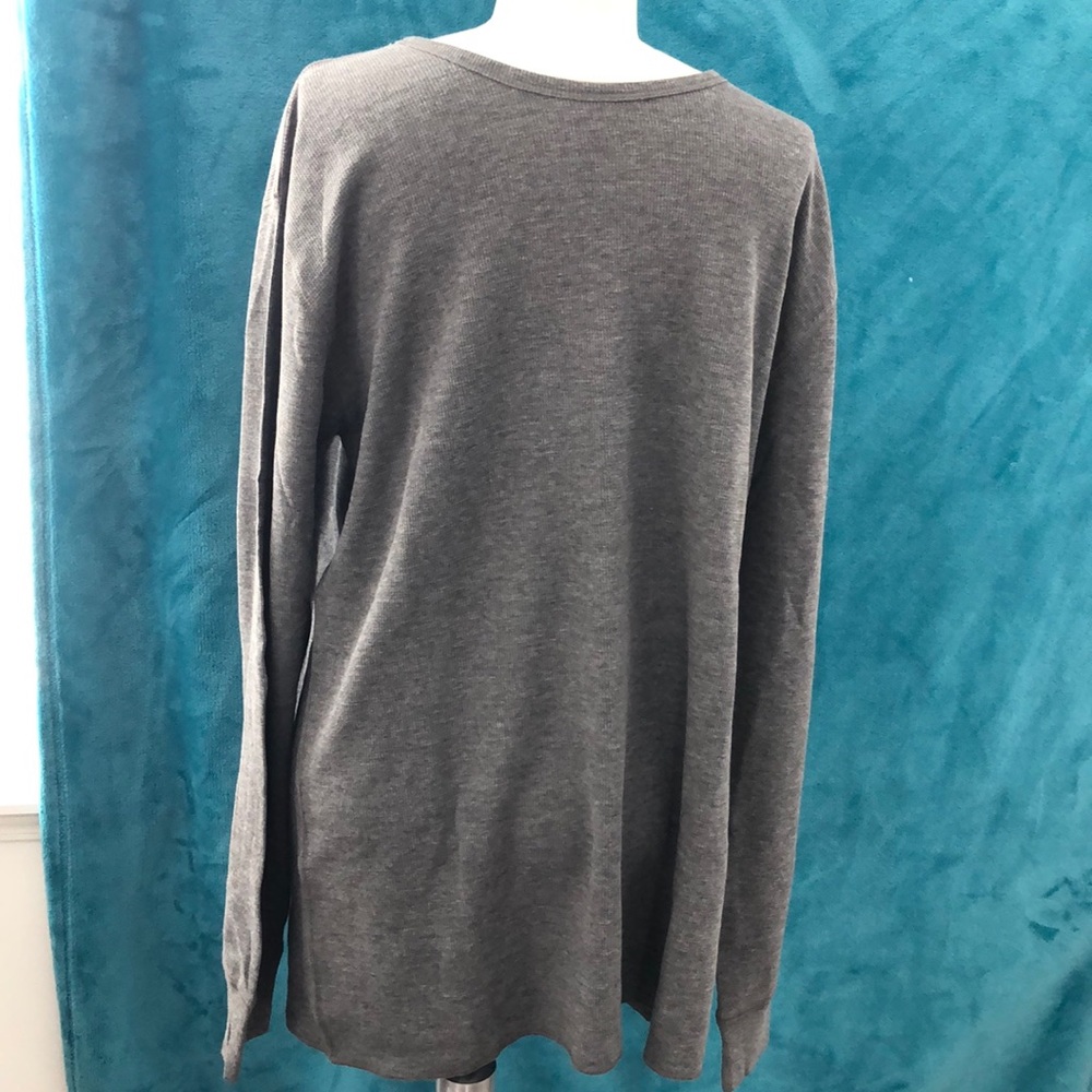 NWOT-  DISTRICT MENS LS TEE